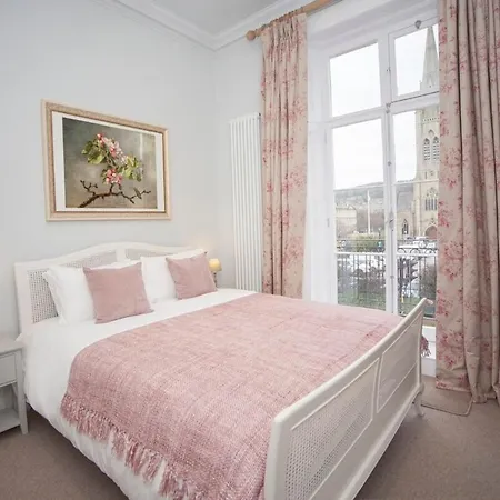 Stylish City Centre Apartment - Bath Exterior photo